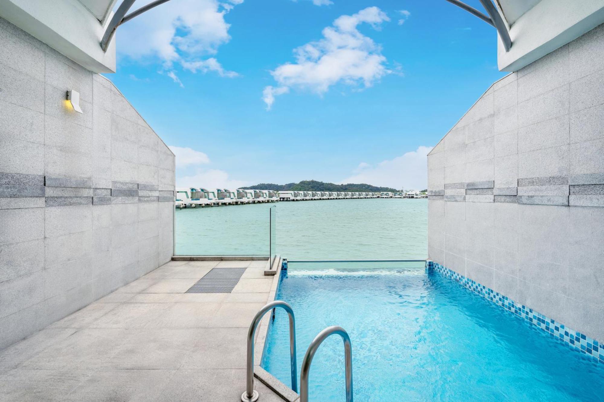 Lexis Hibiscus Port Dickson Hotel Exterior photo