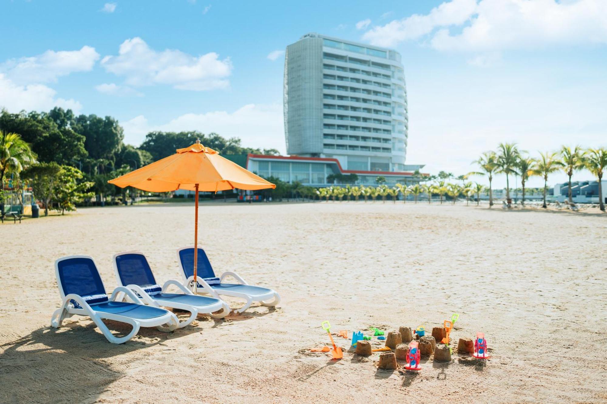 Lexis Hibiscus Port Dickson Hotel Exterior photo